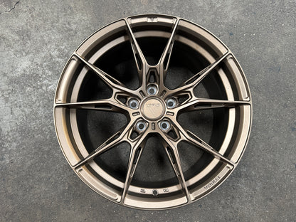 NEW 18X8.5 ET35 Vogue Wheel F22 Rim (4 wheel) Bronze 5X114.3