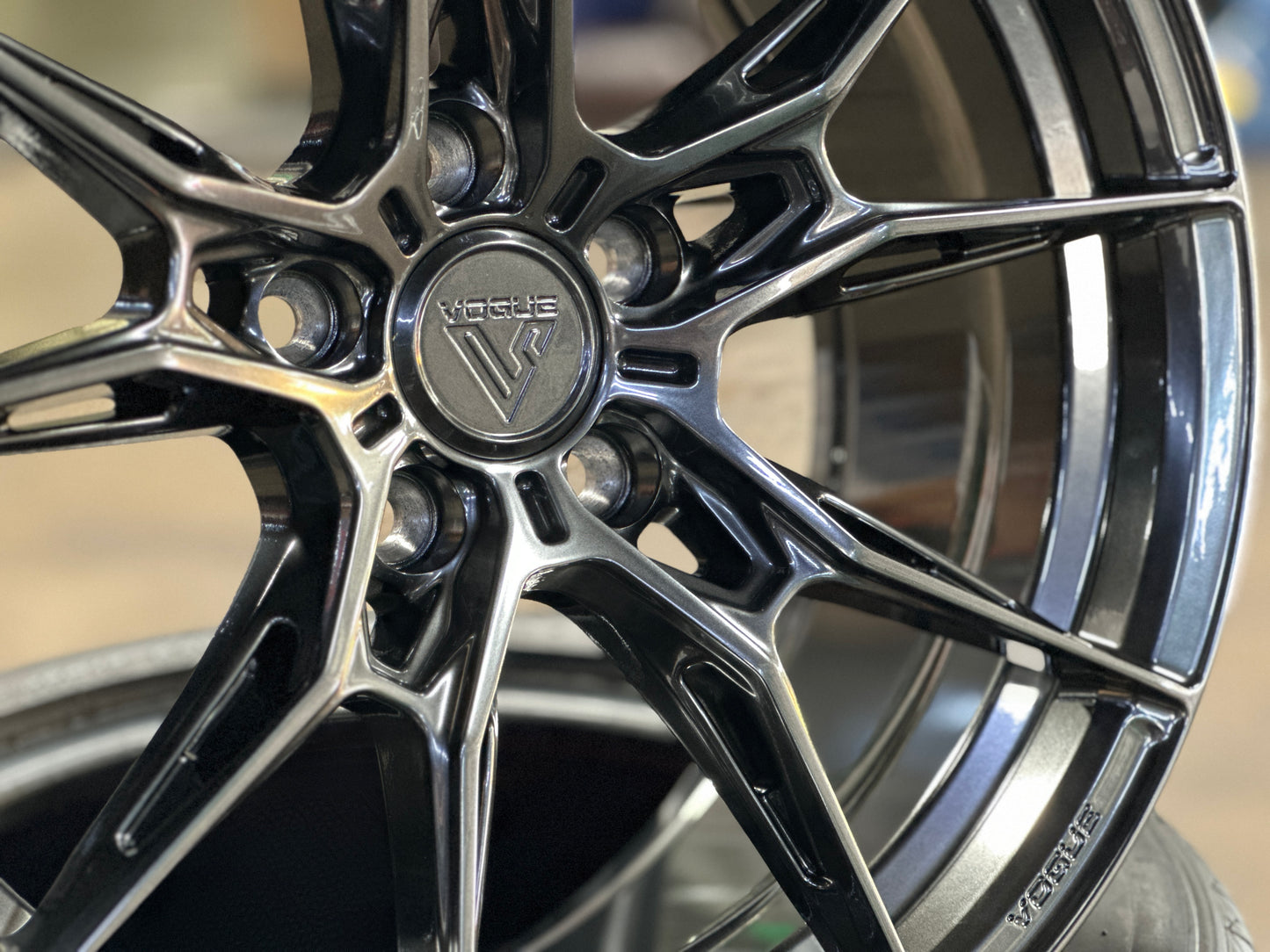 NEW 18X8.5 ET35 Vogue F22 Rim (4 wheel) Hyper Dark 5X112