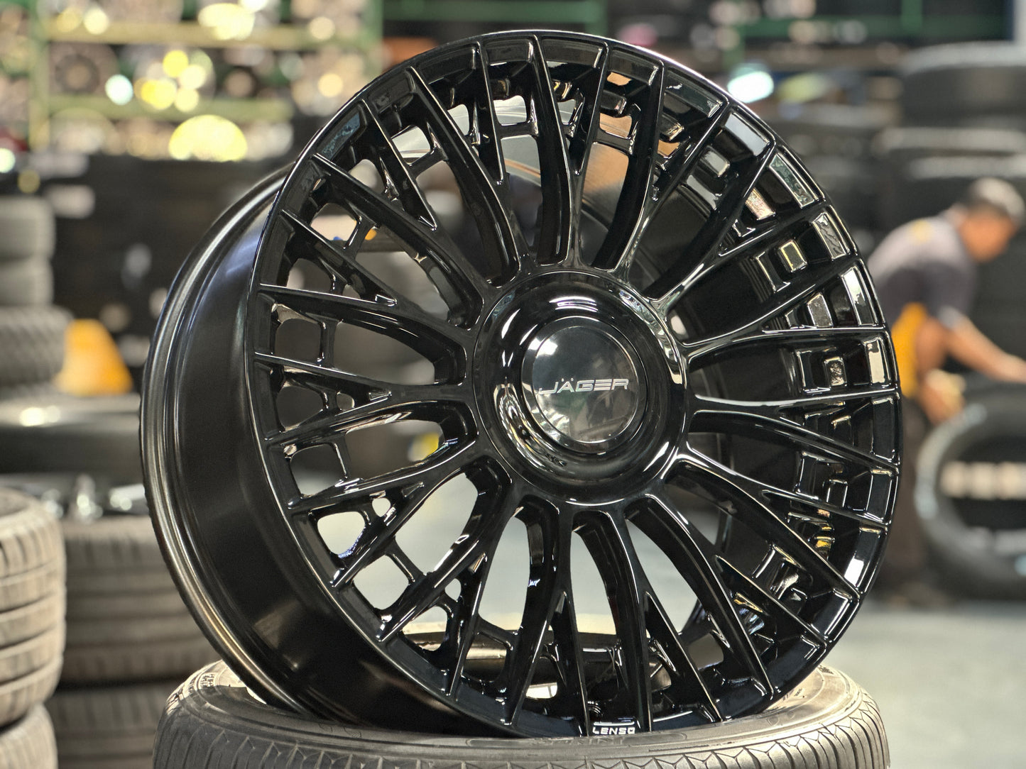 NEW 20X9J ET35 Lenso Apollo (4 wheel) 5X114.3 Black