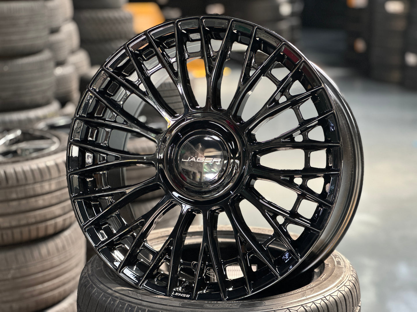 NEW 20X9J ET35 Lenso Apollo (4 wheel) 5X120 Black