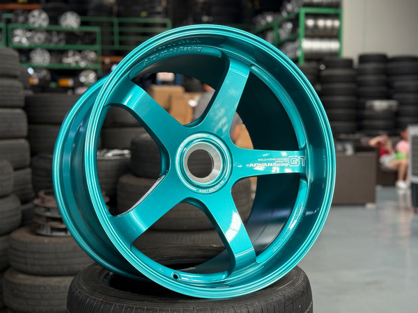 New 20x10 ET45 21x13 ET31 Advan Racing GT Porsche 992 GT3 RS 1X130 Turquoise Blue