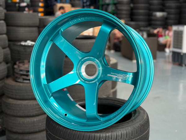 New 20x10 ET45 21x13 ET31 Advan Racing GT Porsche 992 GT3 RS 1X130 Turquoise Blue