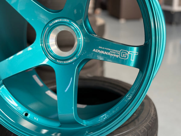 New 20x10 ET45 21x13 ET31 Advan Racing GT Porsche 992 GT3 RS 1X130 Turquoise Blue
