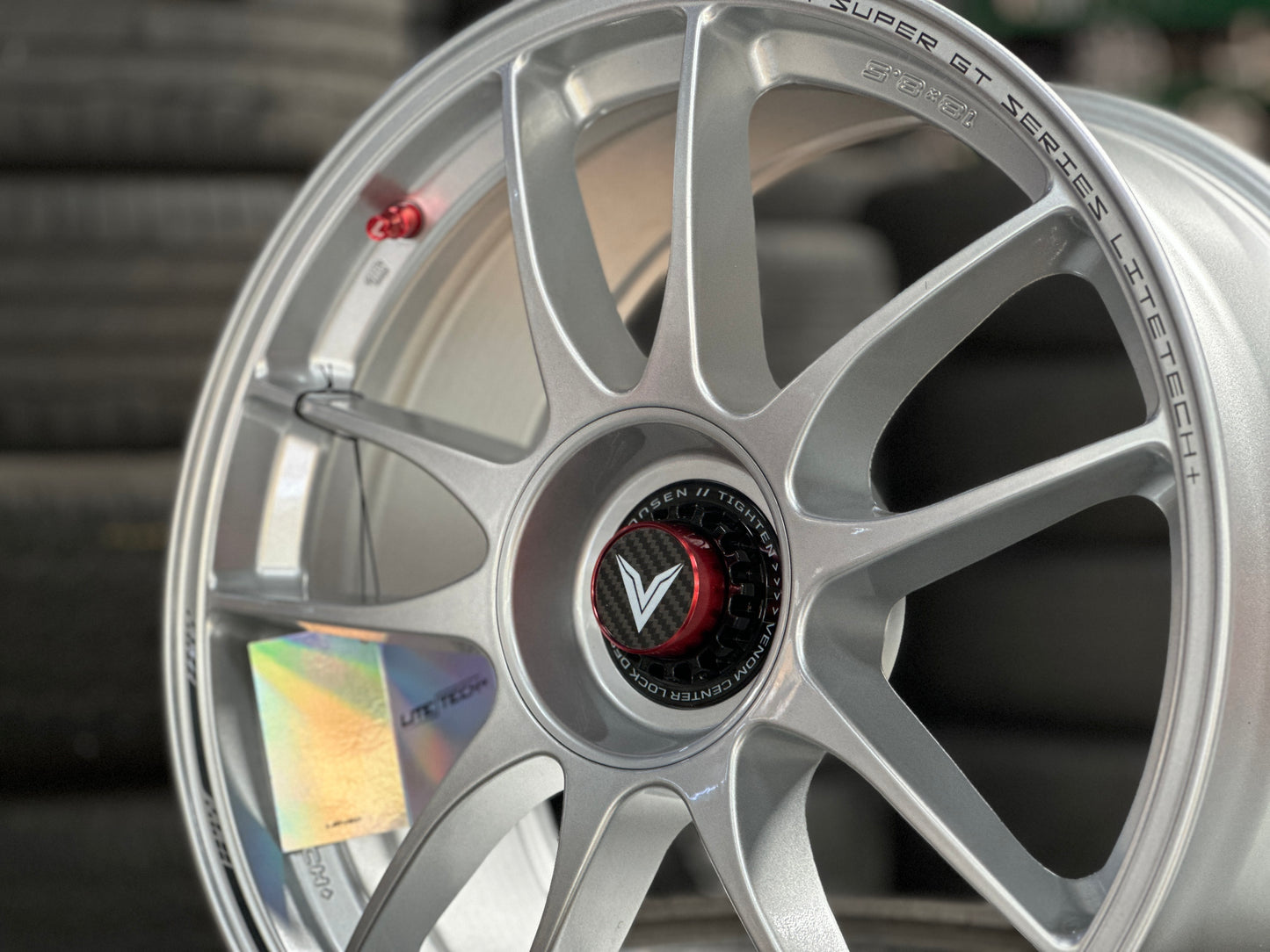 NEW 18x8.5 ET35 Lenso VNK (4 wheel) 5X114.3 Silver