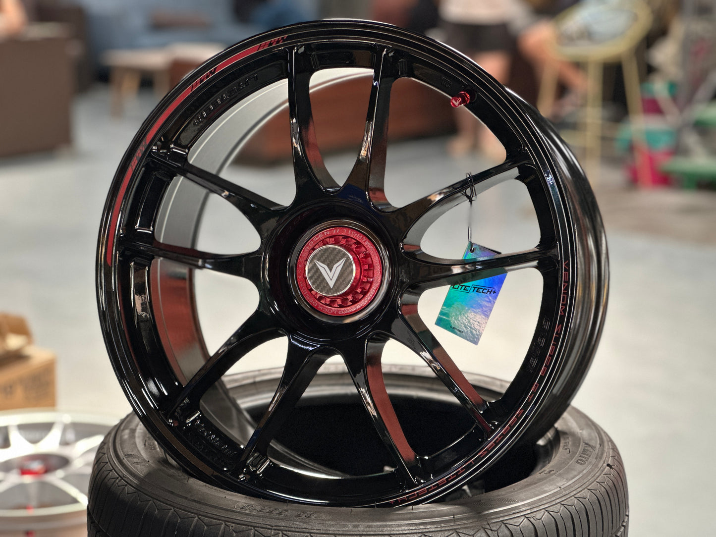 NEW 18x8.5 ET35 Lenso VNK (4 wheel) 5X114.3 Black Red