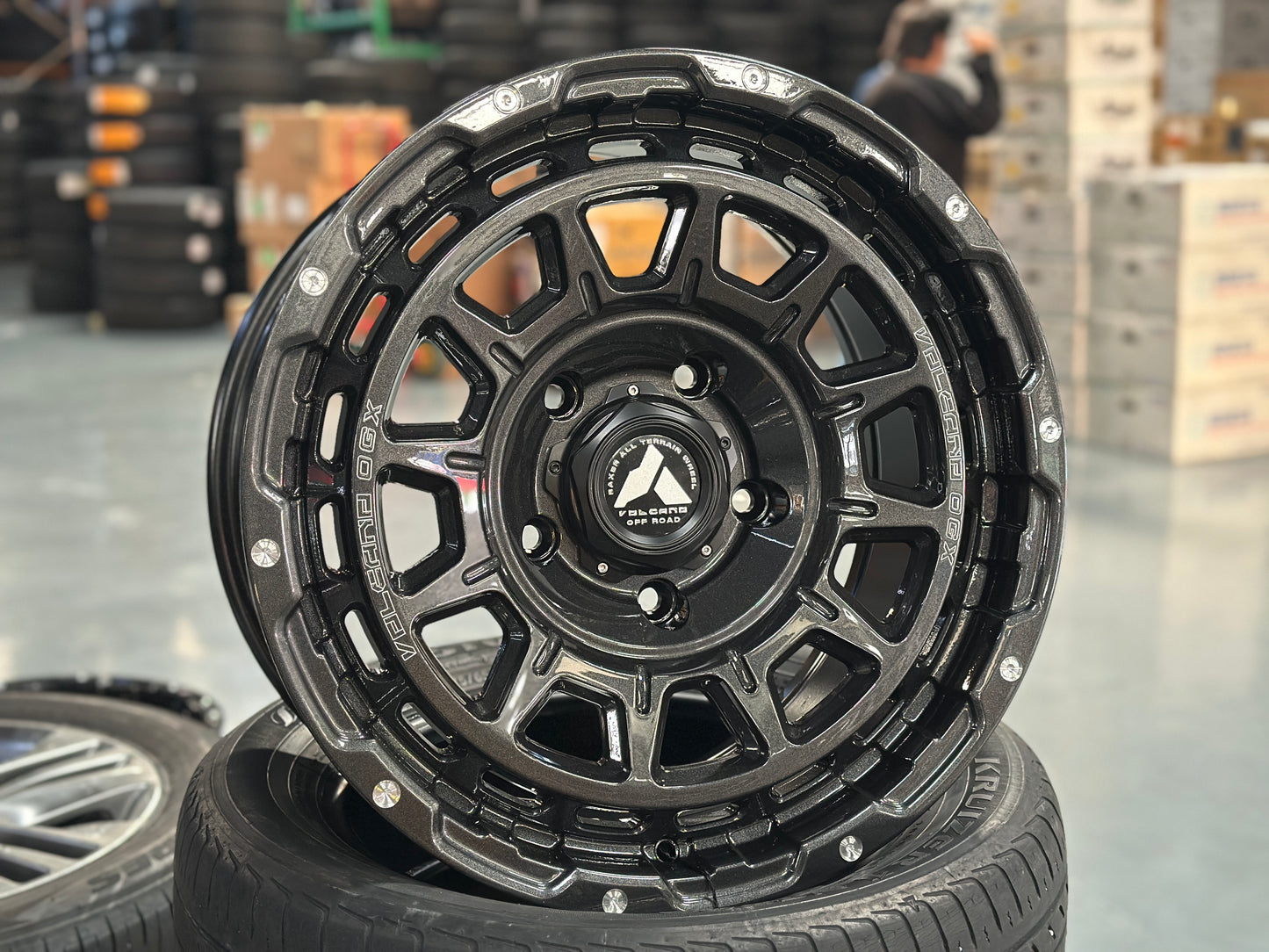 NEW 18X9 ET20 Raxer OGX 5X150 (4 wheel) Dark Graphite