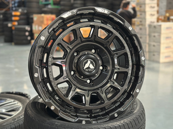 NEW 18X9 ET20 Raxer OGX 5X150 (4 wheel) Dark Graphite