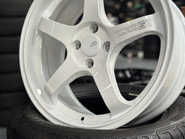 NEW 17X7.5 ET40 AOW GT Flow Formed Rim Racing White 4X100