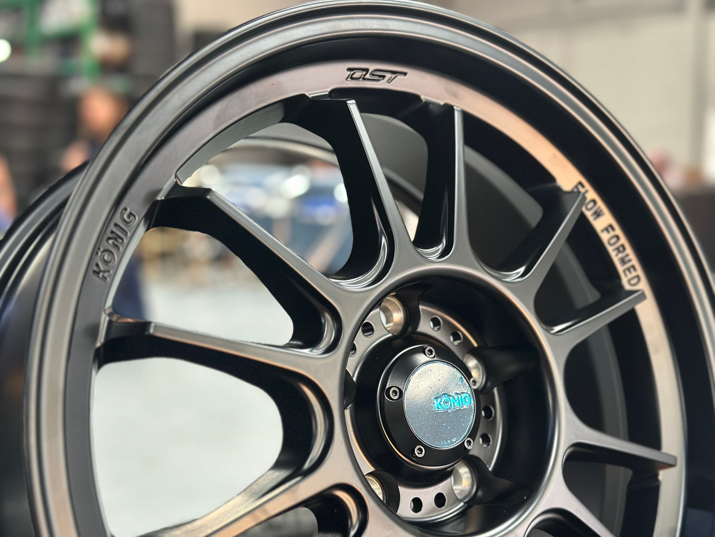 New 17x8 ET35 Konig Hypergram (4 wheel) 5x114.3 Black