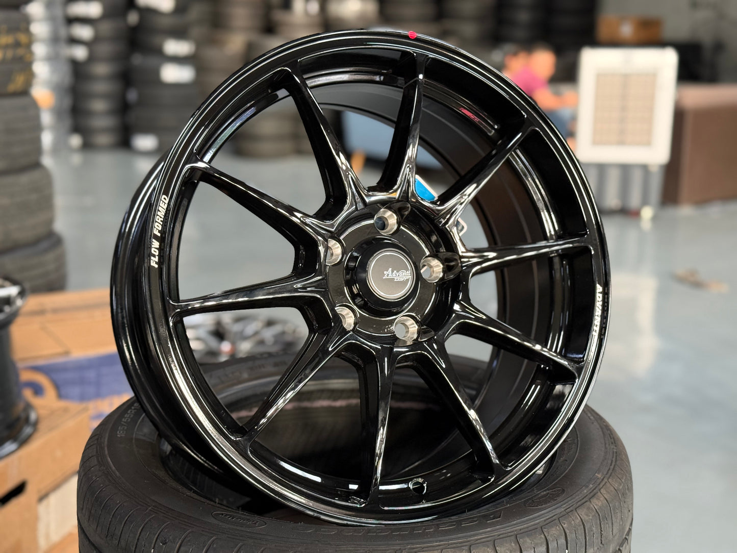 New 17x7.5 ET42 Advanti Aria (4 wheel) 5x114.3 Gloss Black