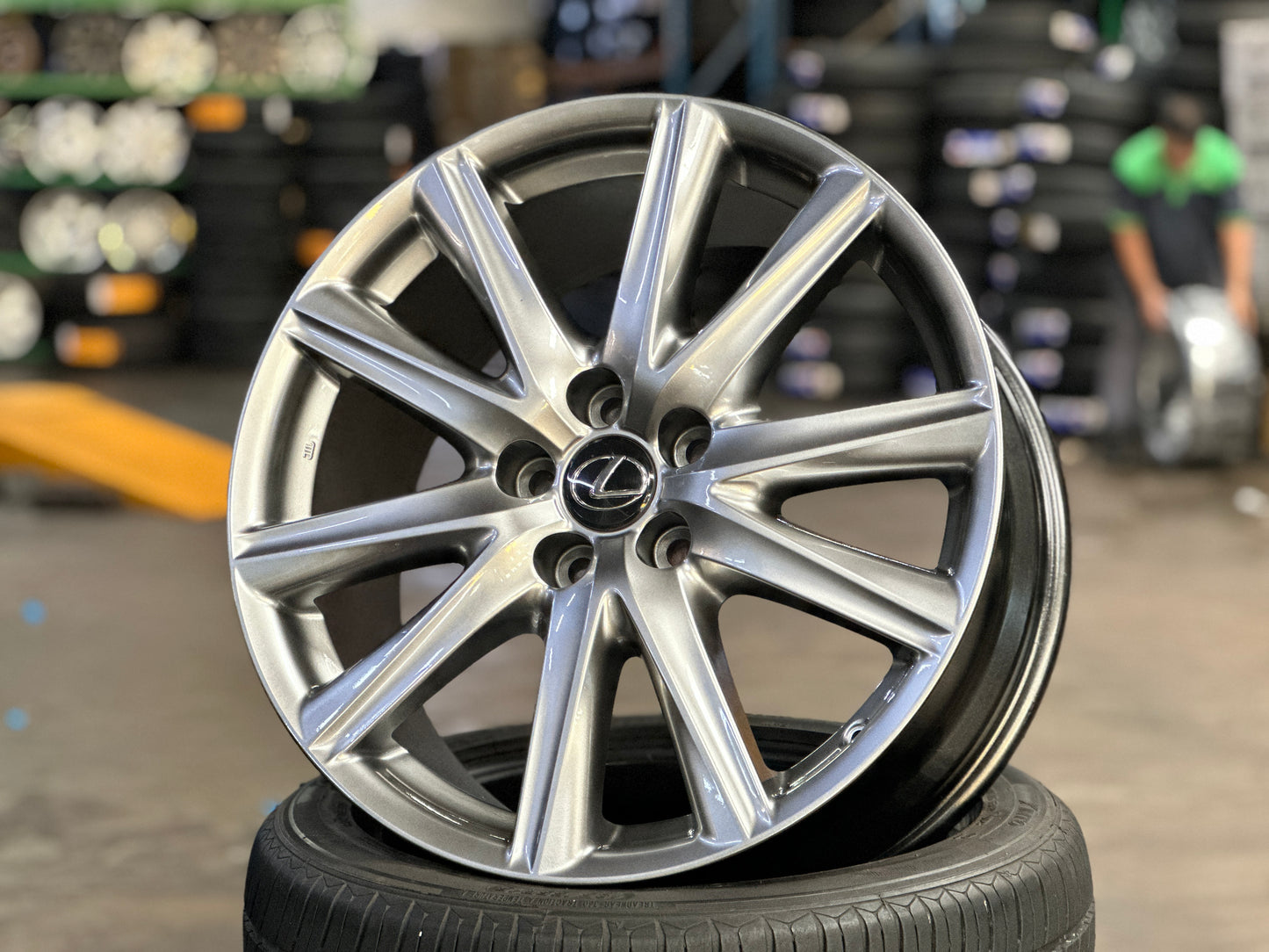 Used Original 19 inch Lexus GS 5x114.3 rim 19x8 ET45 19x9 ET50 (4 Wheels)