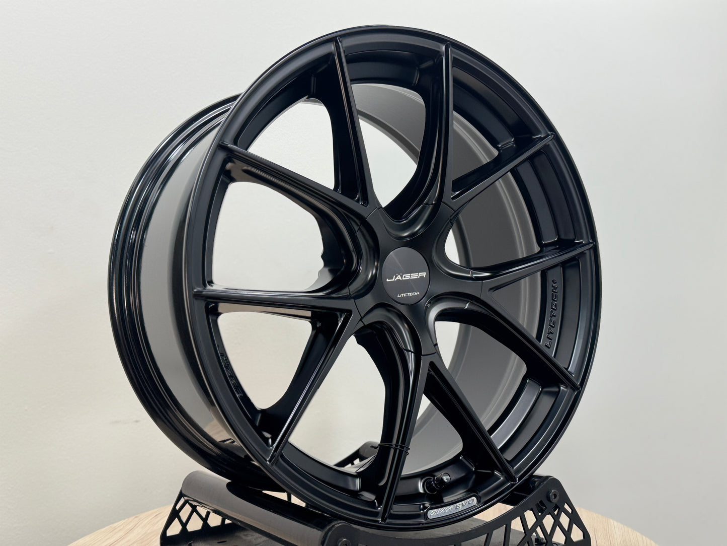 New 18x8.5 ET35 5x114.3 Lenso Jager Dyna-Evo Satin Black Flow Formed Wheels (Set of 4)