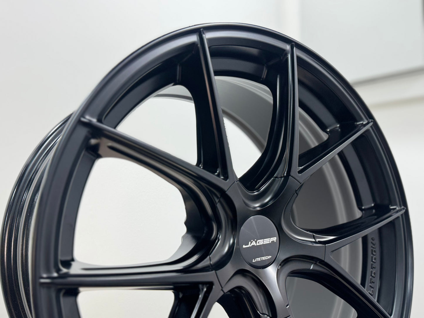 New 18x8.5 ET35 5x114.3 Lenso Jager Dyna-Evo Satin Black Flow Formed Wheels (Set of 4)