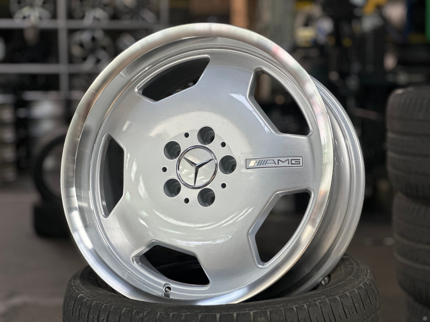 New 18X8 ET35 Mecedes Design Monoblock Rim (4 wheel) Gloss Silver 5X112
