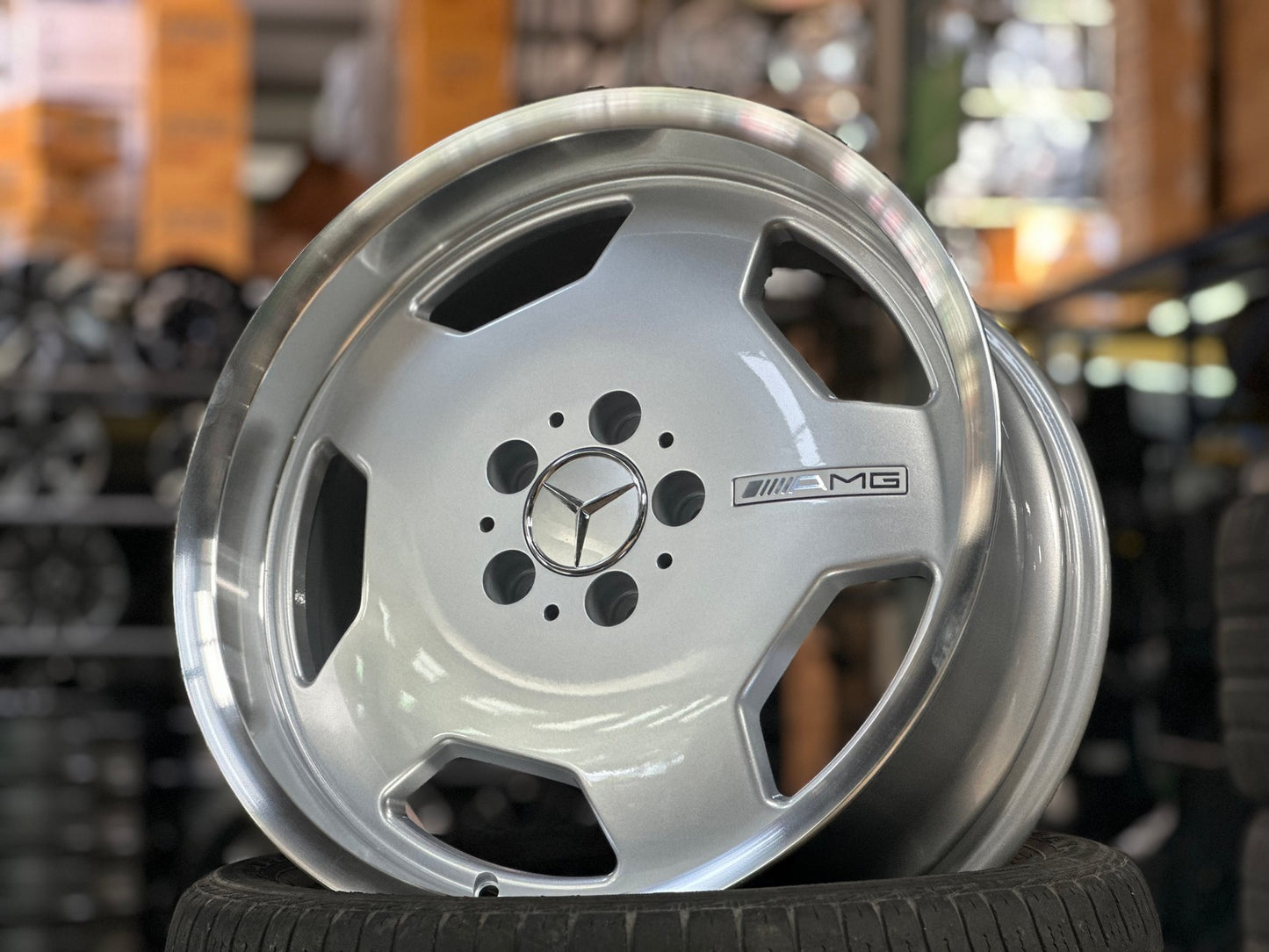 New 18X8 ET35 Mecedes Design Monoblock Rim (4 wheel) Gloss Silver 5X112