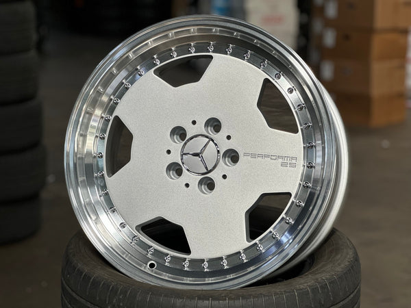 New 18X8 ET35 Mercedes Design Aero Classic Rim (4 wheel) Gloss Silver 5X112
