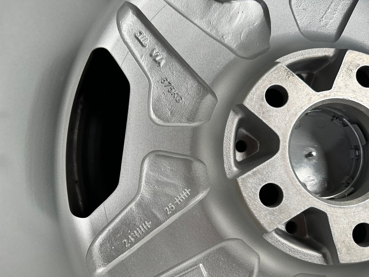 New 17X8 ET33 Mecedes Design Monoblock Rim (4 wheel) Gloss Silver 5X112