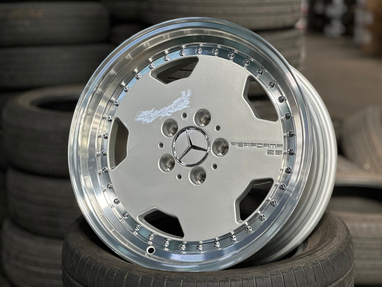New 17X8 ET25 Mercedes Aero Classic Rim (4 wheel) Gloss Silver 5X112