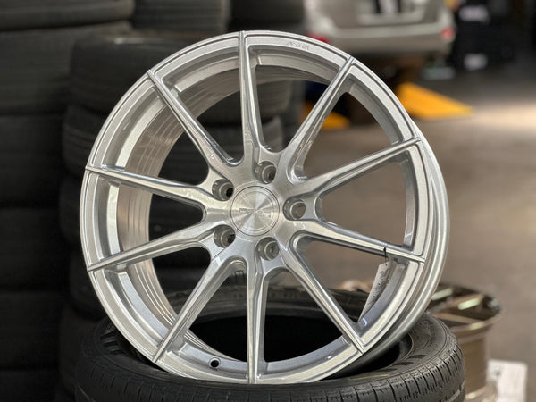 New 18X8.5 ET43 Asga A01 Rim (4 wheel) Gloss Silver 5X112