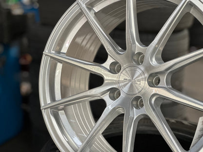 New 18X8.5 ET43 Asga A01 Rim (4 wheel) Gloss Silver 5X112