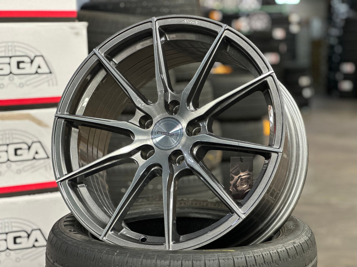 New 18X8.5 ET43 Asga A01 Rim (4 wheel) Gloss Gunmetal 5X112