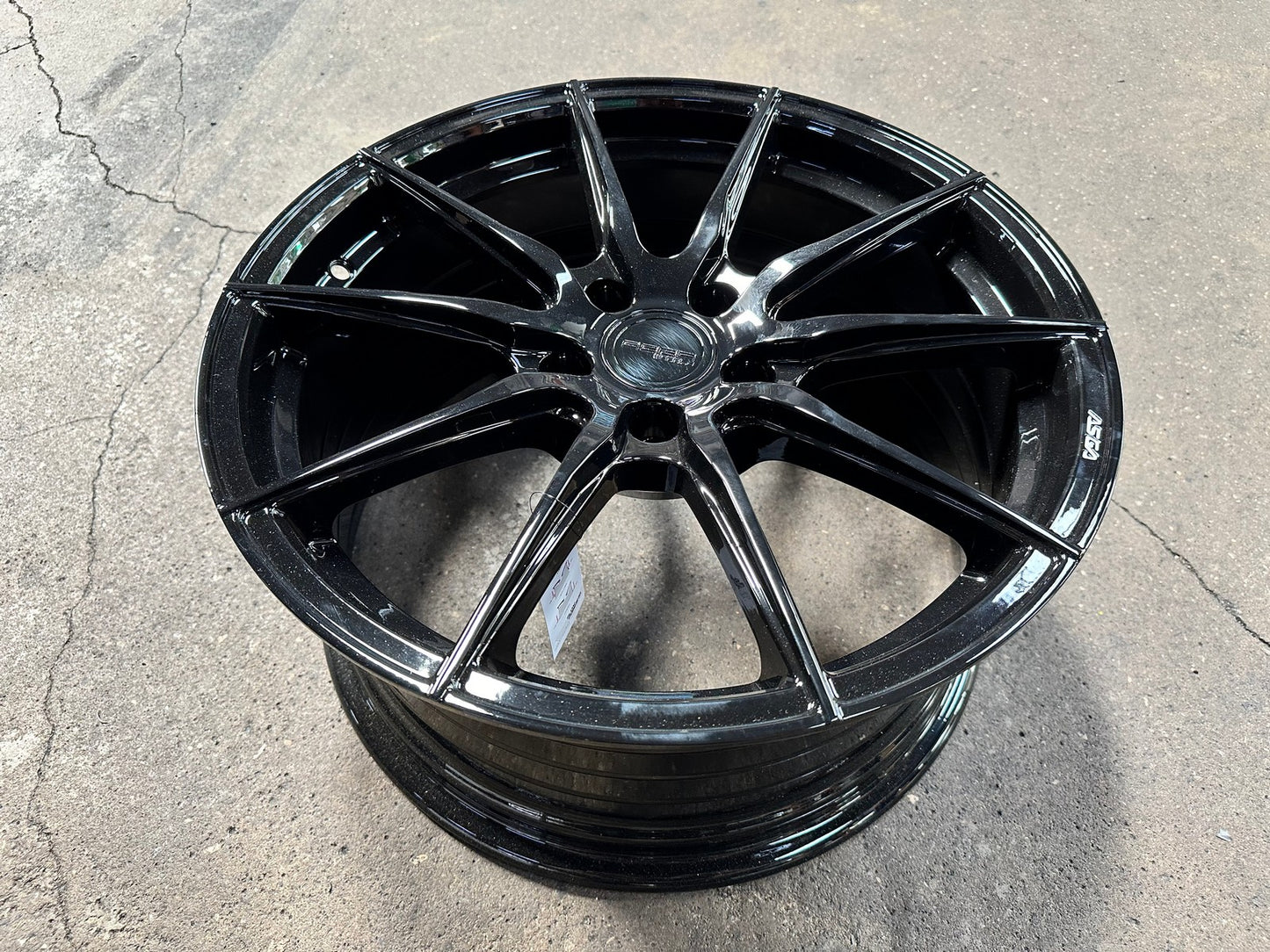 New 18X8.5 ET43 Asga A01 Rim (4 wheel) Gloss Black 5X112