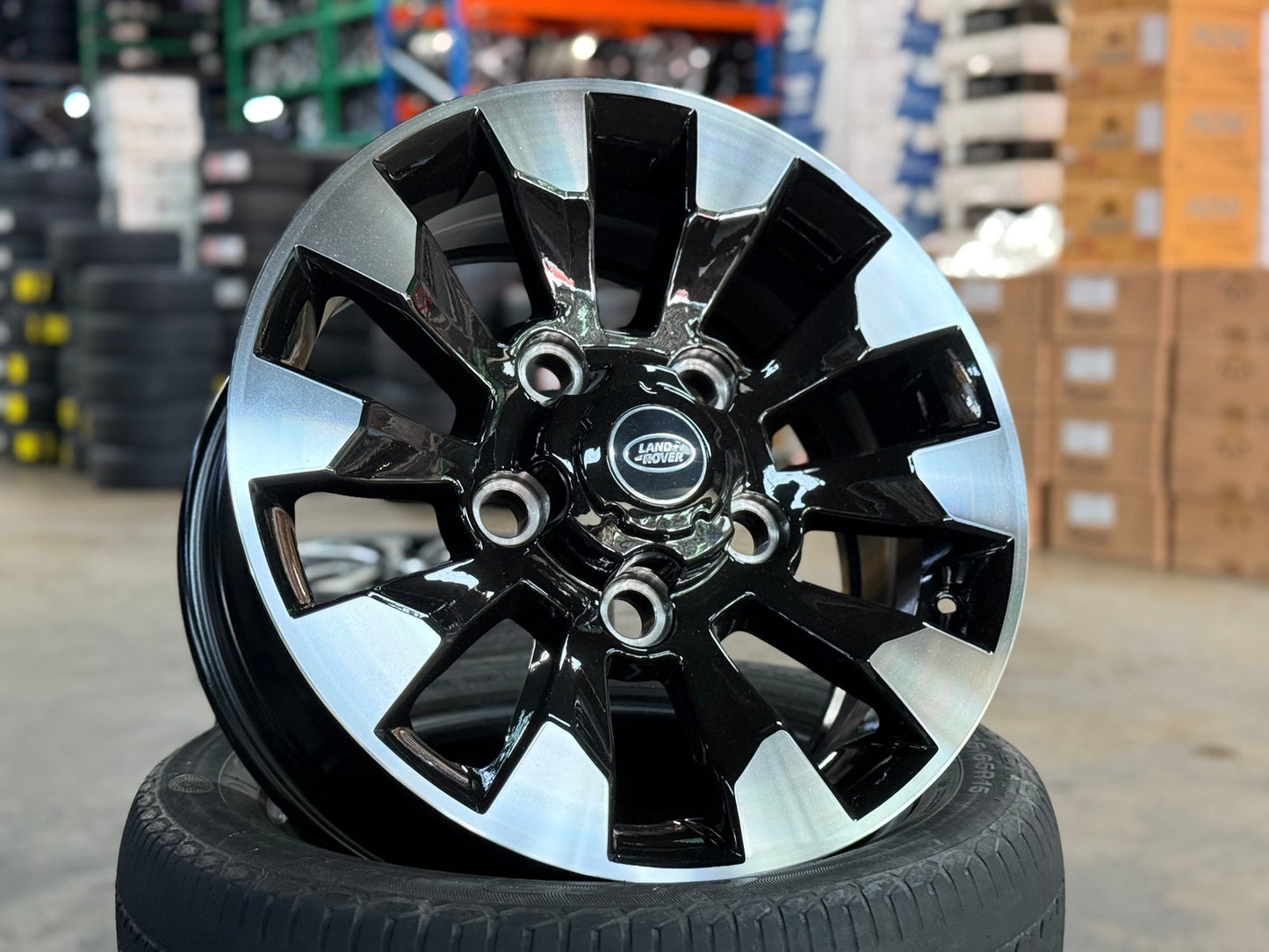 New 18X8 ET35 Sawtooth Rim (5 wheel) Gloss Black 5X165