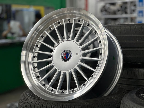 New 17X8 ET20 Alpina Classic Rim (4 wheel) Gloss Silver 5X120