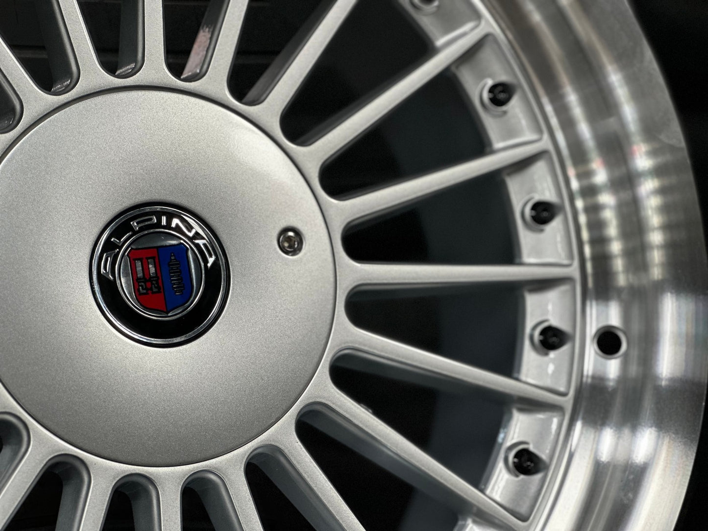 New 17X8 ET20 Alpina Classic Rim (4 wheel) Gloss Silver 5X112