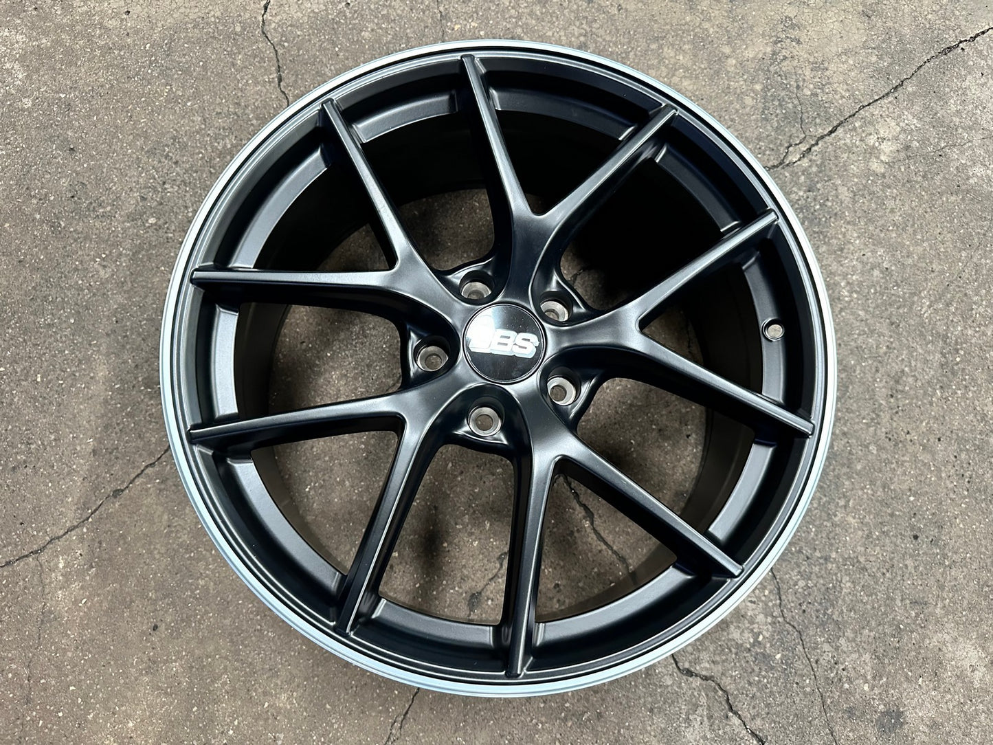 New 19X8.5 ET40 AOW Flow Formed CIR Rim (4 wheel) Matt Black 5X120