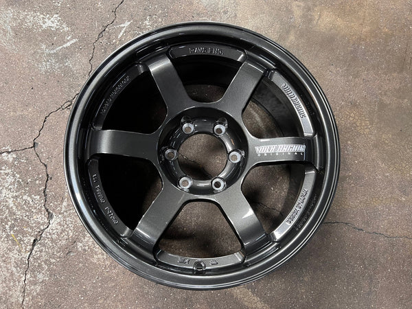 New 18X9 ET0 AOW Flow Formed TE37L Rim (4 wheel) Gloss Gunmetal 6X139.7