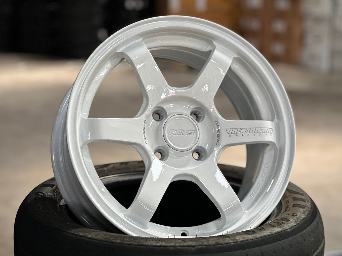New 15X7 ET35 AOW 11 Flow Formed TE37 Rim (4 wheel) Gloss White 4X100