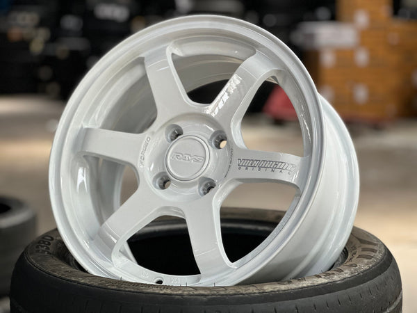 New 15X7 ET35 AOW 11 Flow Formed TE37 Rim (4 wheel) Gloss White 4X100