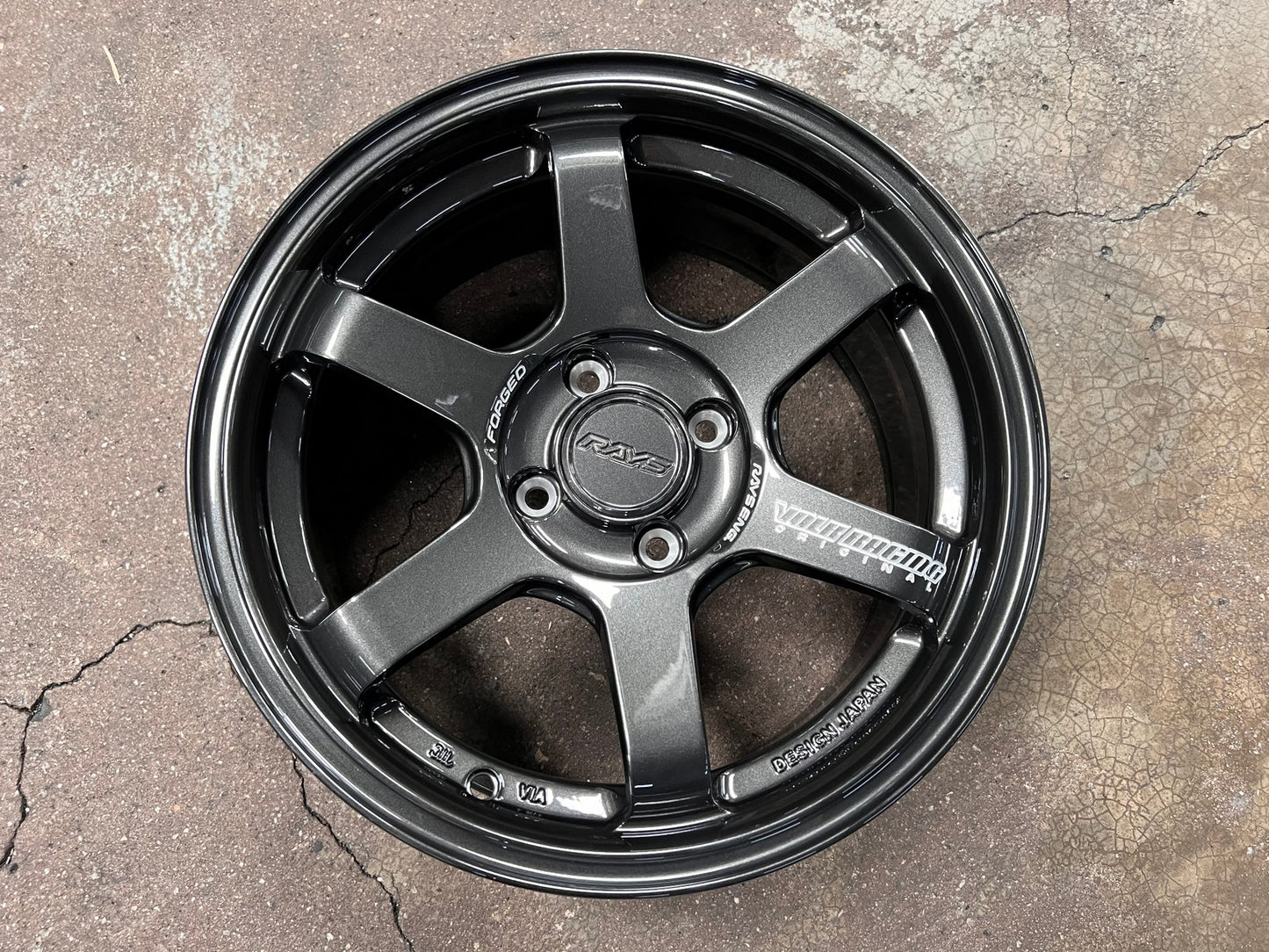 New 15X7 ET35 AOW 11 Flow Formed TE37 Rim (4 wheel) Gloss Gunmetal 4X100
