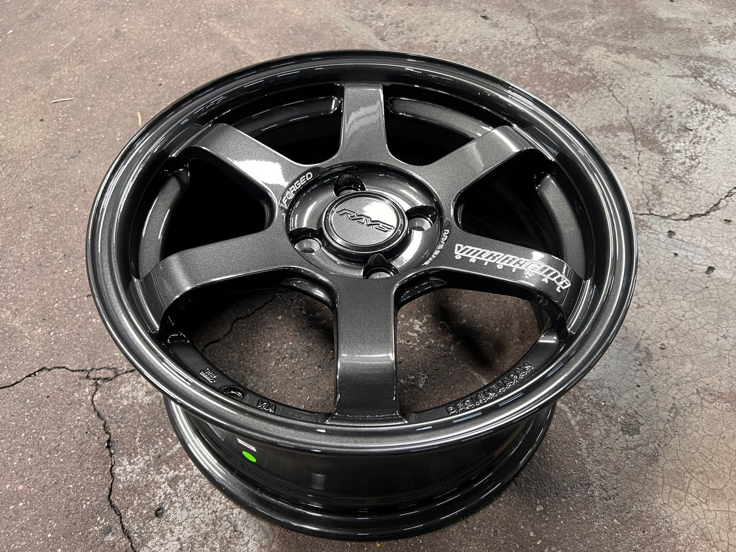 New 15X7 ET35 AOW 11 Flow Formed TE37 Rim (4 wheel) Gloss Gunmetal 4X100