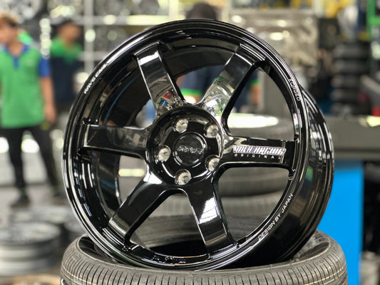 New 18X8.5 ET35 AOW Flow Formed TE37 Rim (4 wheel) Gloss Black 5X112