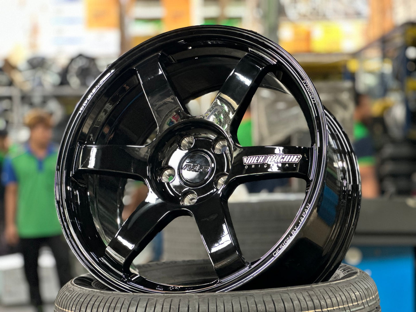 New 18X8.5 ET35 AOW Flow Formed TE37 Rim (4 wheel) Gloss Black 5X114.3