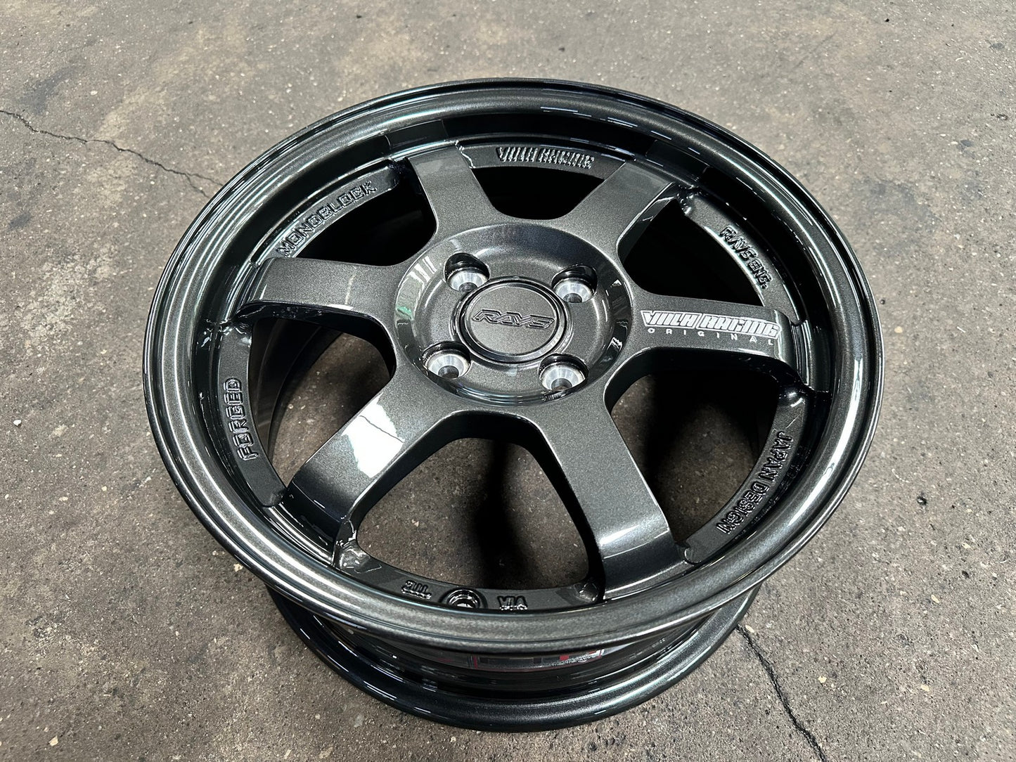 New 15X6.5 ET40 AOW Flow Formed TE37 Rim (4 wheel) Gloss Gunmetal 4X100