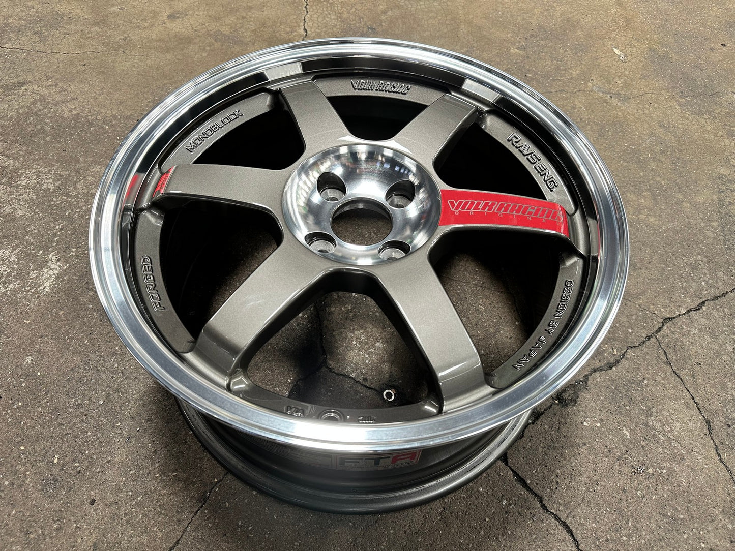 New 17X8 ET40 AOW Flow Formed TE37SL Rim (4 wheel) Gloss Gunmetal 4X100
