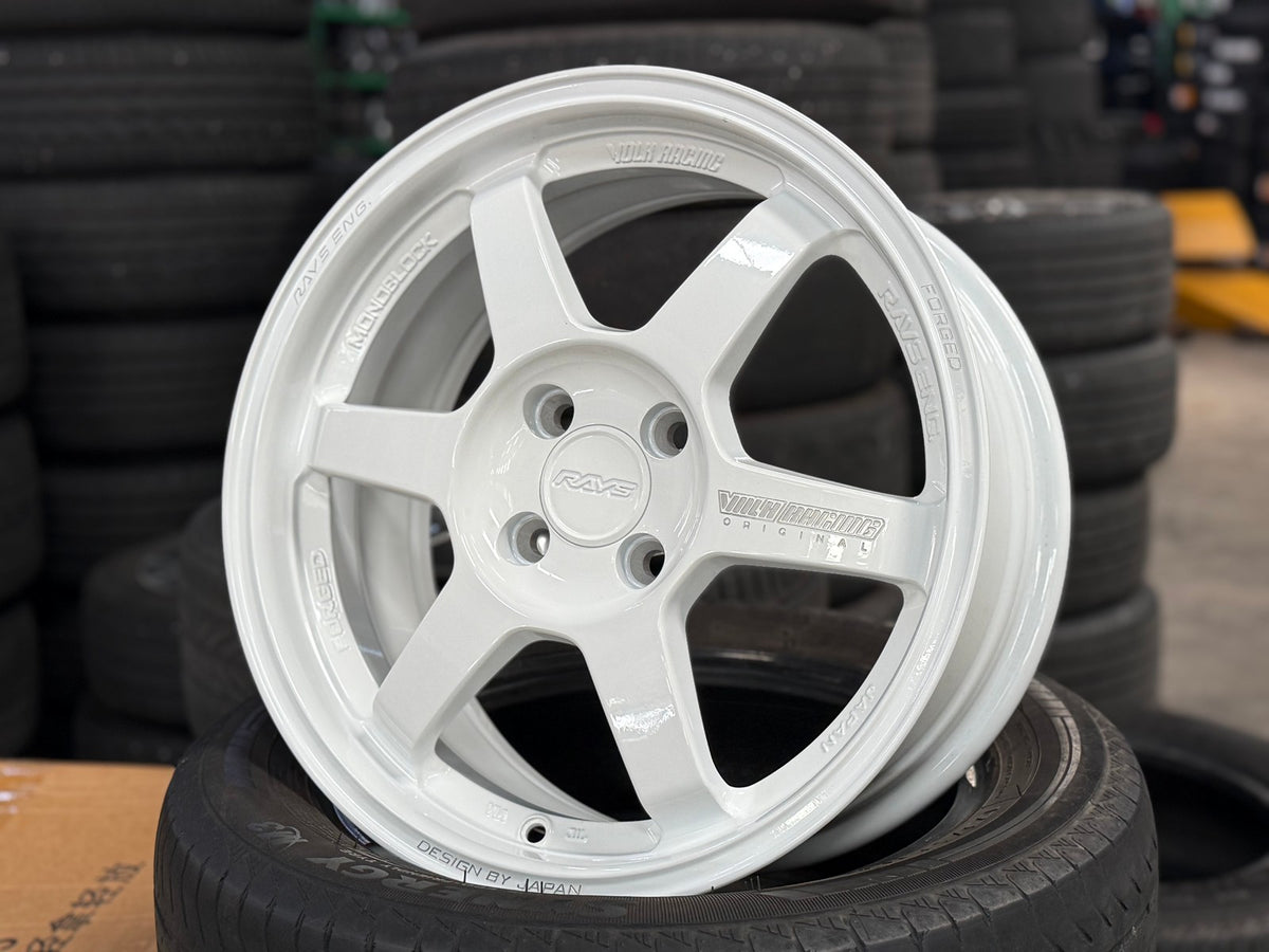 New 16X7 ET40 AOW Flow Formed TE37 Rim (4 wheel) Gloss White 4X100