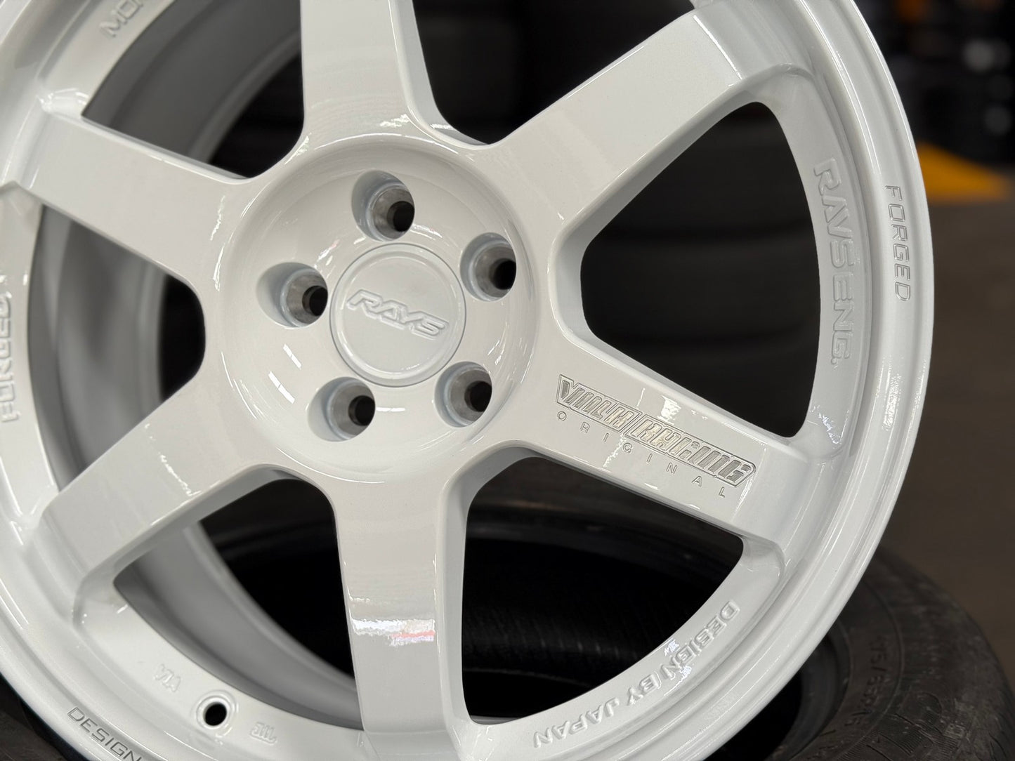 New 17X8 ET35 AOW Flow Formed TE37 Rim (4 wheel) Gloss White 5X100