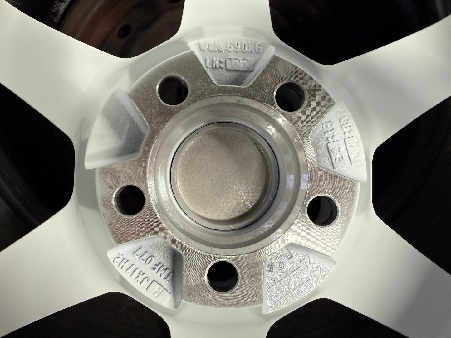 New 17X8 ET35 AOW Flow Formed TE37 Rim (4 wheel) Gloss White 5X100