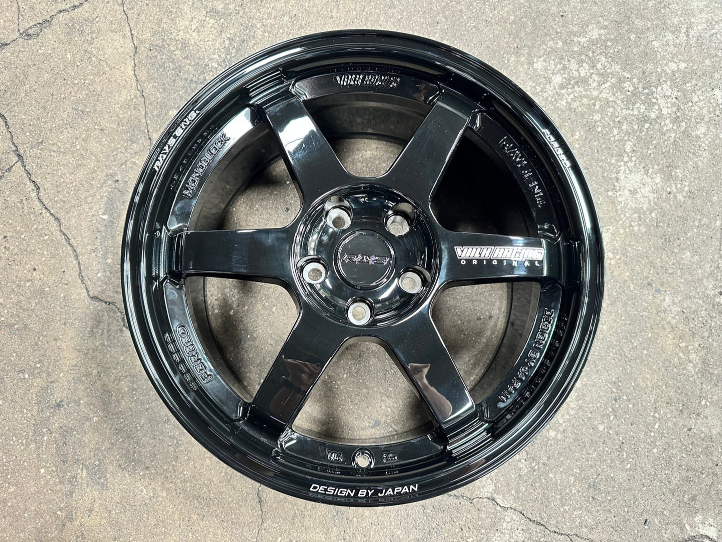 New 17X8.5 ET35 AOW Flow Formed TE37 Rim (4 wheel) Gloss Black 5X114.3