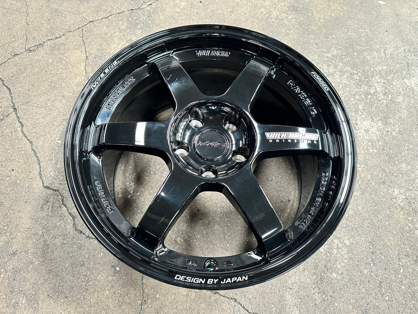 New 17X8.5 ET35 AOW Flow Formed TE37 Rim (4 wheel) Gloss Black 5X114.3