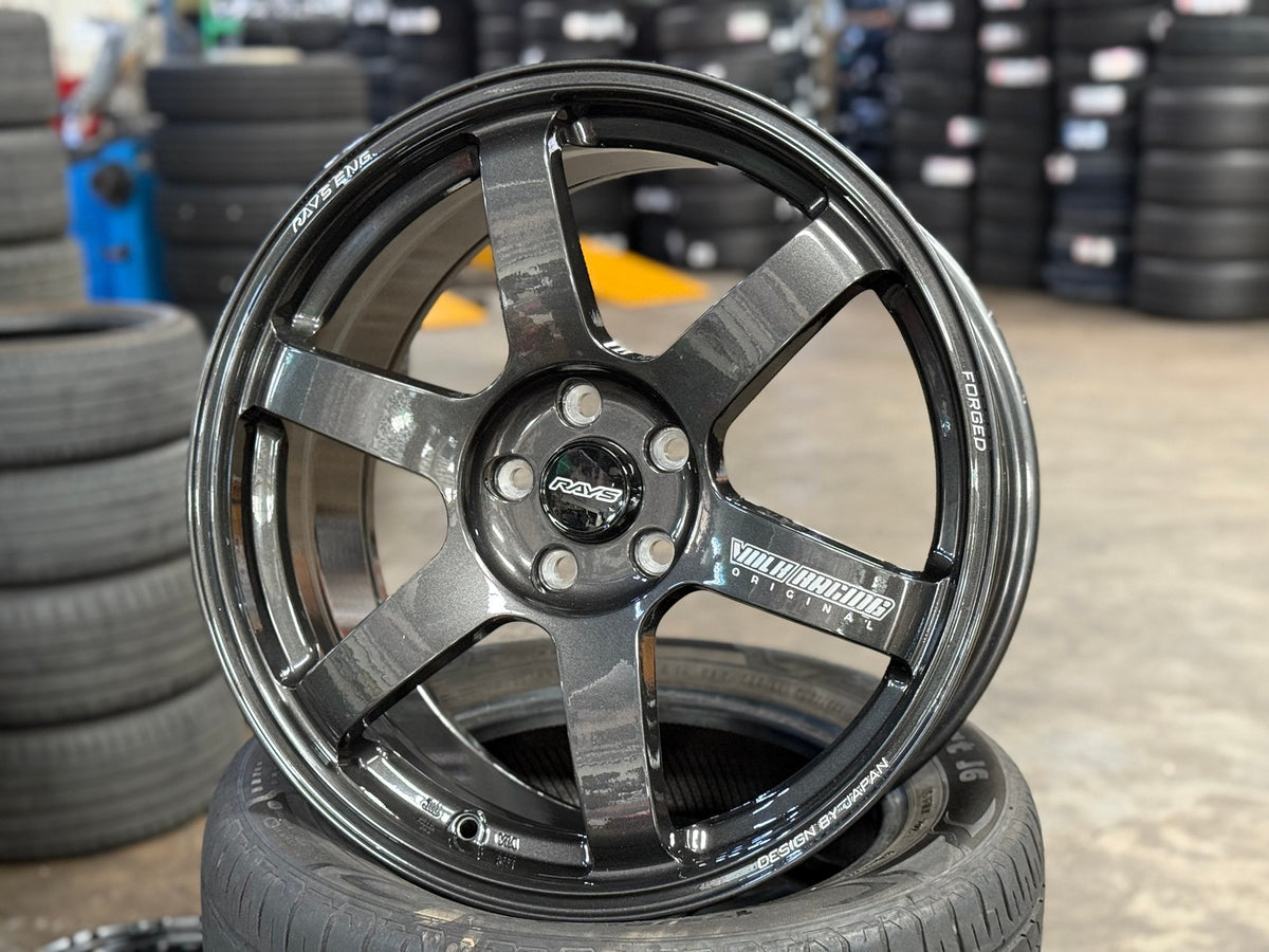 New 19X8.5 ET42 AOW Flow Formed TE37 SAGA Rim (4 wheel) Dark Gunmetal 5X114.3