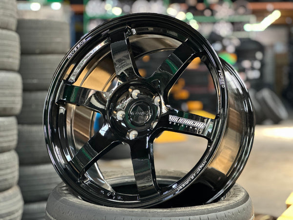 New 19X9.5 ET40 AOW Flow Formed TE37 SAGA Rim (4 wheel) Gloss Black 5X120