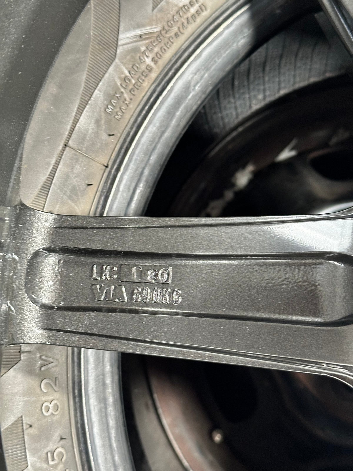 New 19X9.5 ET40 AOW Flow Formed TE37 SAGA Rim (4 wheel) Gloss Gunmetal 5X120