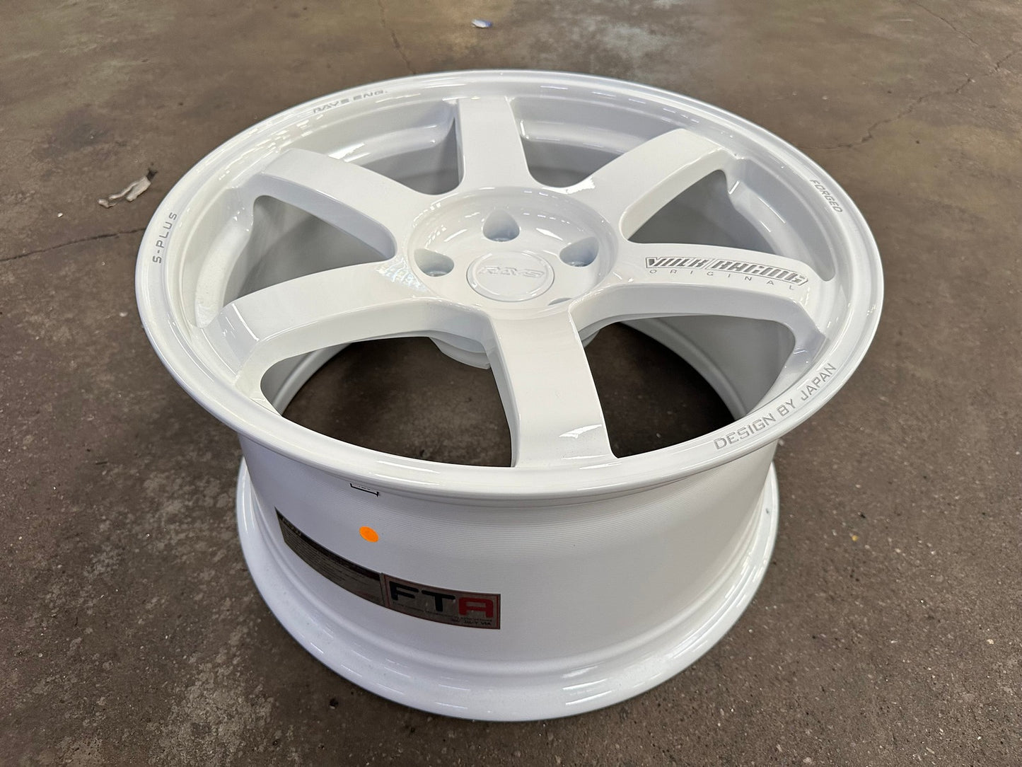 New 18X9.5 ET44 AOW Flow Formed TE37 SAGA Rim (4 wheel) Gloss White 5X120