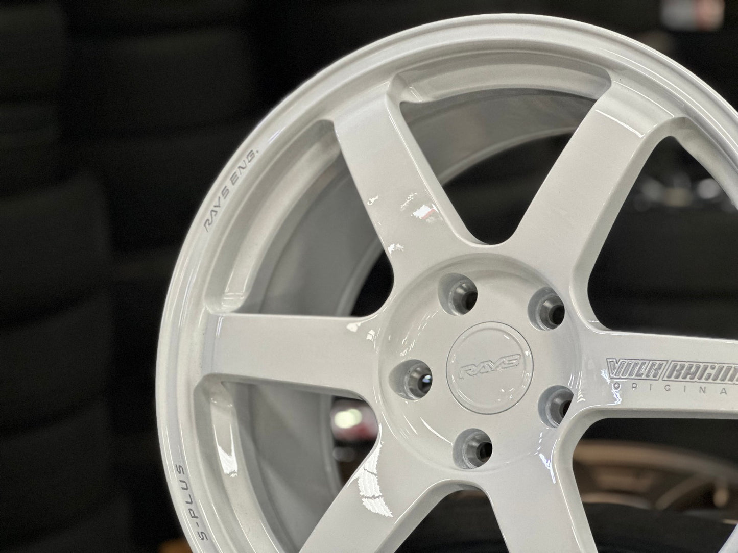 New 18X9.5 ET44 AOW Flow Formed TE37 SAGA Rim (4 wheel) Gloss White 5X120