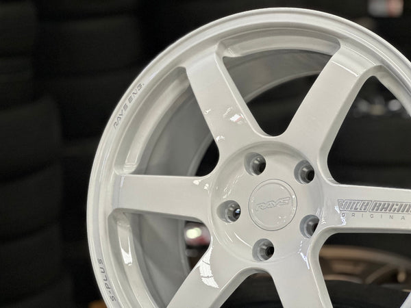 New 18X9.5 ET44 AOW Flow Formed TE37 SAGA Rim (4 wheel) Gloss White 5X120